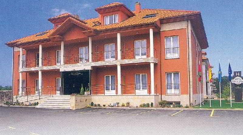 Villa De Llanes Εξωτερικό φωτογραφία